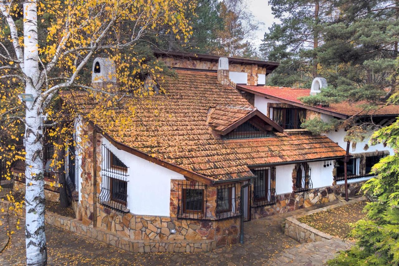 Villa Anna Luxury Lake Residence Shtarkelovo Gnezdo Eksteriør billede