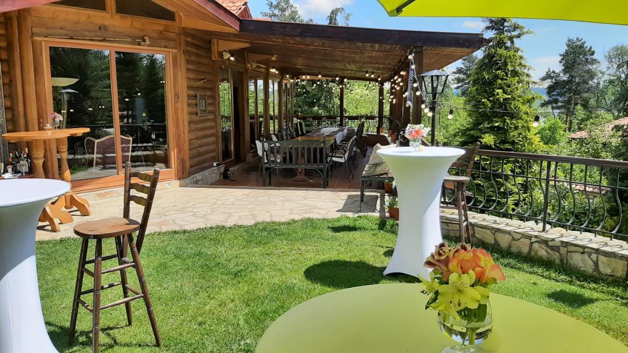 Villa Anna Luxury Lake Residence Shtarkelovo Gnezdo Eksteriør billede